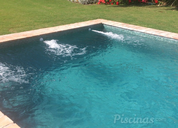 Mantenimiento de piscinas de agua clorada