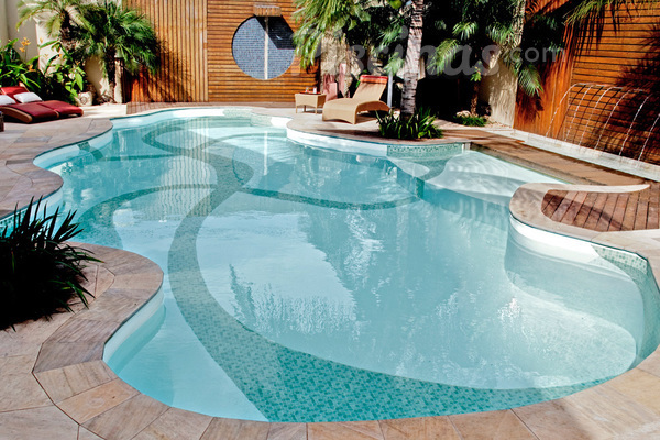 ¿Cómo hacer que tu piscina sea sostenible?