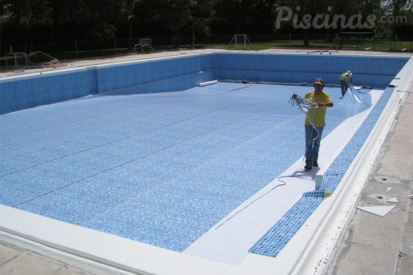 Rehabilitar una piscina es más rentable que construir una nueva