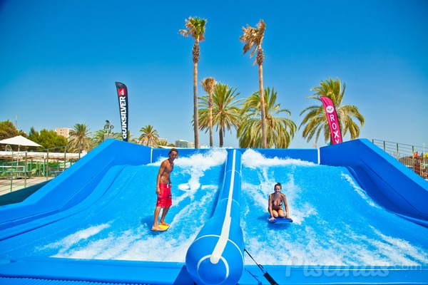 Las mejores olas se cogen en la piscina