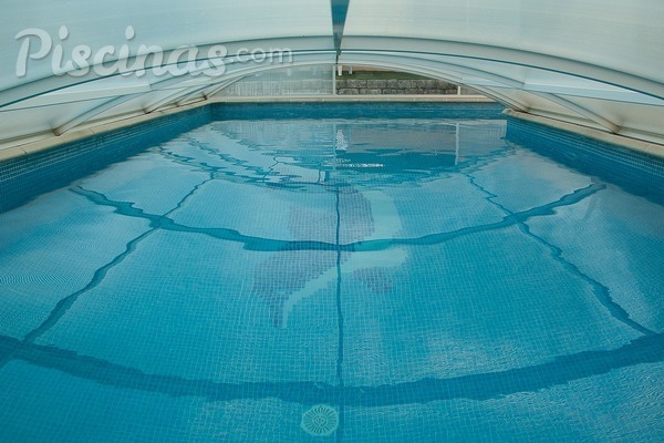 Cómo elegir una cubierta de piscina