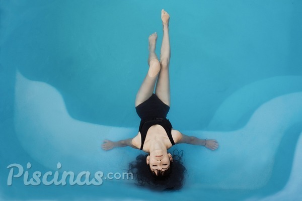 ¿Qué color elegir para tu piscina?