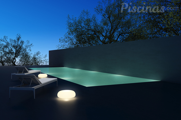 Ilumina tu piscina con focos halógenos de LED cerámicos