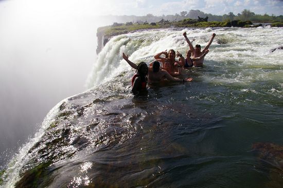 la-piscina-del-diablo.jpg