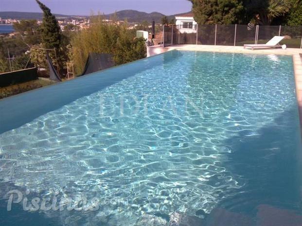 Piscinas de PLAYA DE ARENA/ CUARZO EN MALLORCA