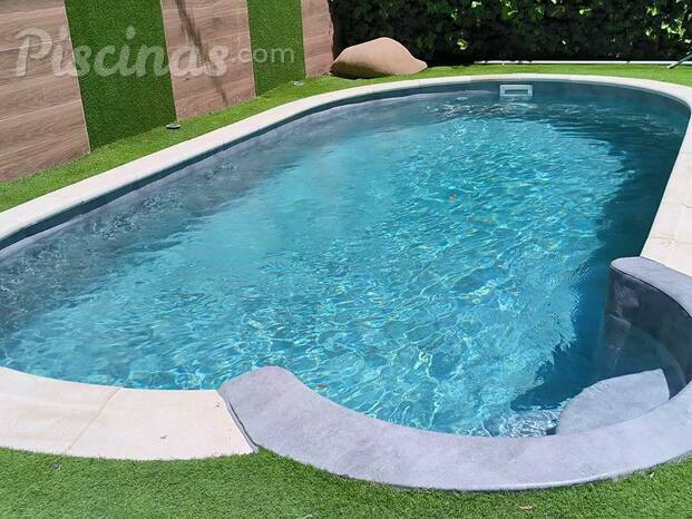 Rehabilitación de piscina y entorno
