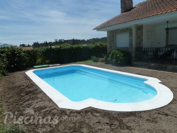 Piscina 7.5m x 3,5m en Tomiño