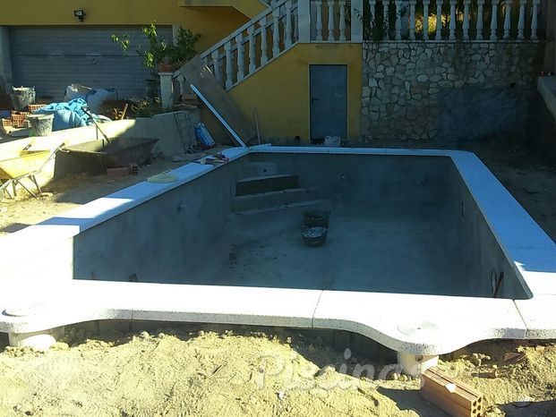 Construcción de piscinas.jpg
