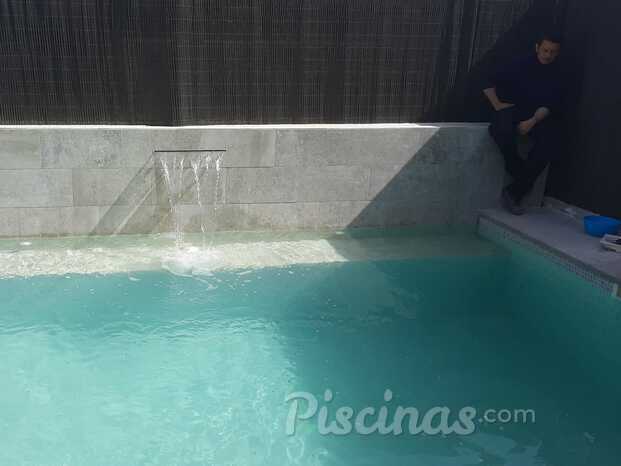 ambar pool 2.jpg