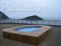 Piscina de madera