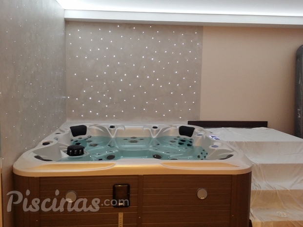 Te construimos e instalamos, tu propio jacuzzi de obra o prefabricado.