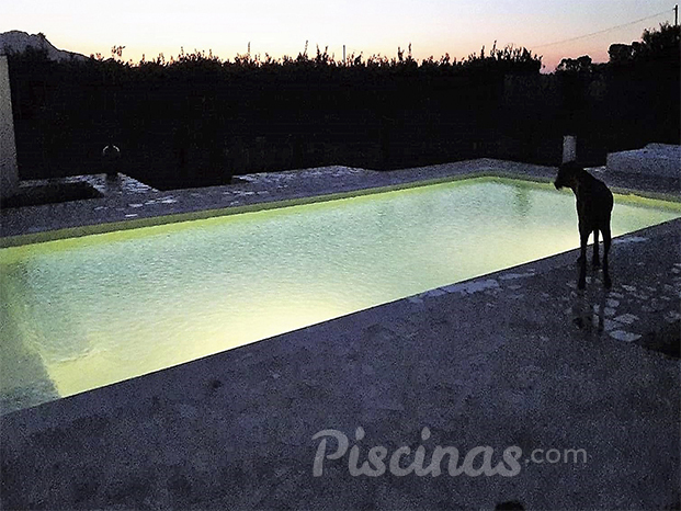 Piscina Iluminada