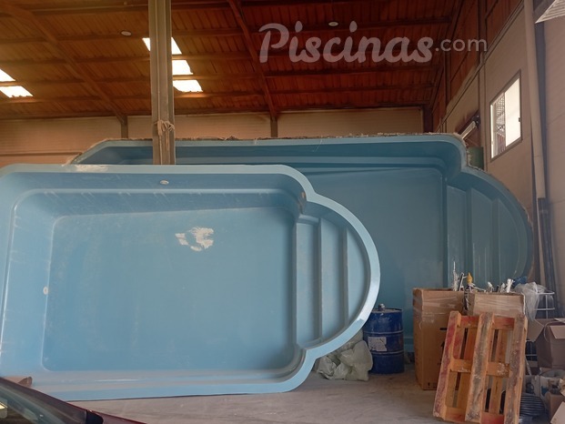 PISCINA MODELO VENECIA 5X2.8