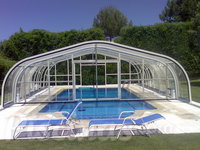 Piscina con cubierta
