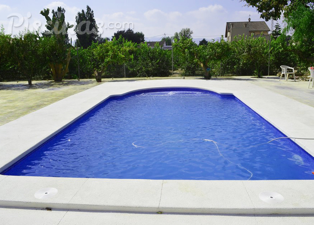 Piscina 8x4 metros, con escalera romana