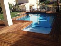 Piscina con forma irregular