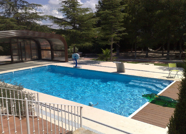 Piscina con forma libre