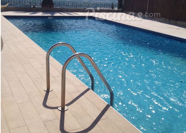 Piscina sin corona