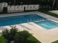 Piscina en forma de L