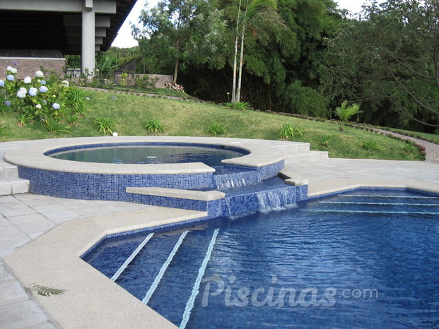 Construcción de piscinas personalizadas