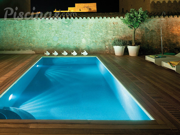 Iluminación de piscinas con focos led