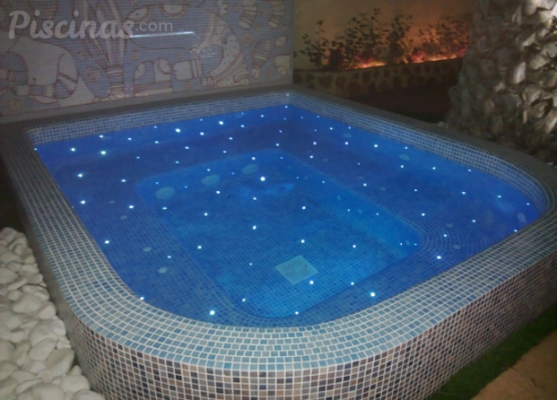 Jacuzzi iluminado