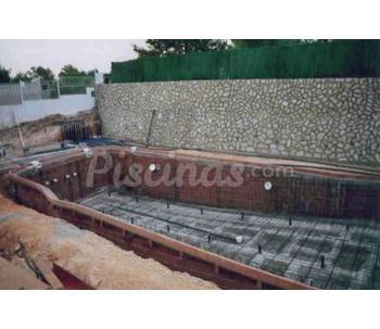 Piscina Proyectada O Gunitada